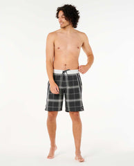 Mirage Giant Prawn Fill 20" Boardshort