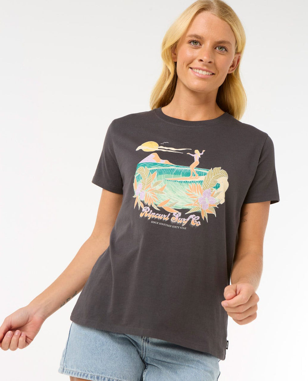 Gliding Standard Tee