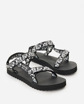 Searcher 2.0 Bloom Open Toe Sandals