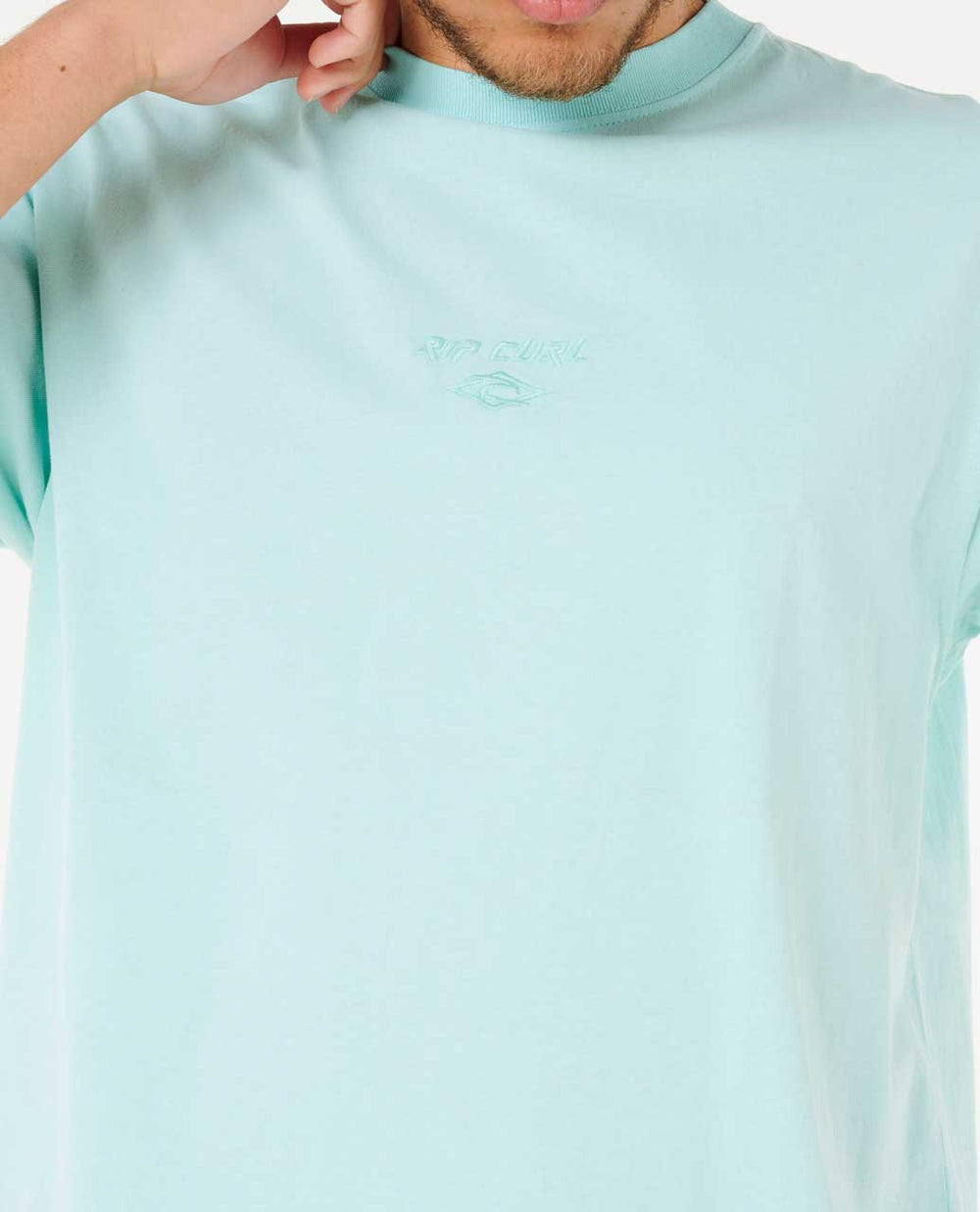 Fade Out Embroid Loose Tee