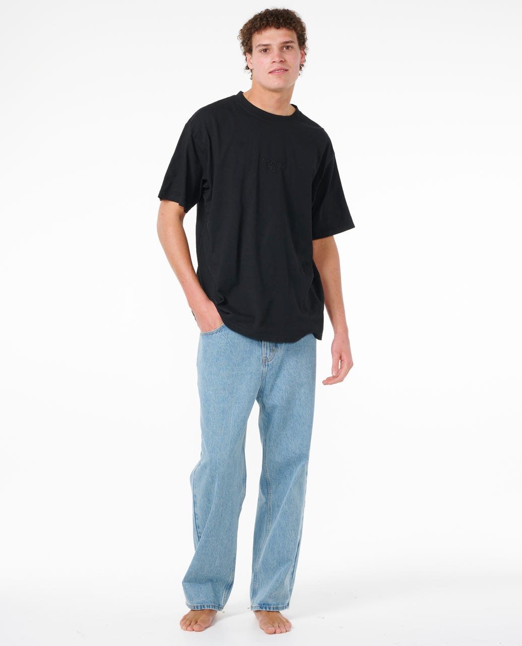 Fade Out Embroid Loose Tee