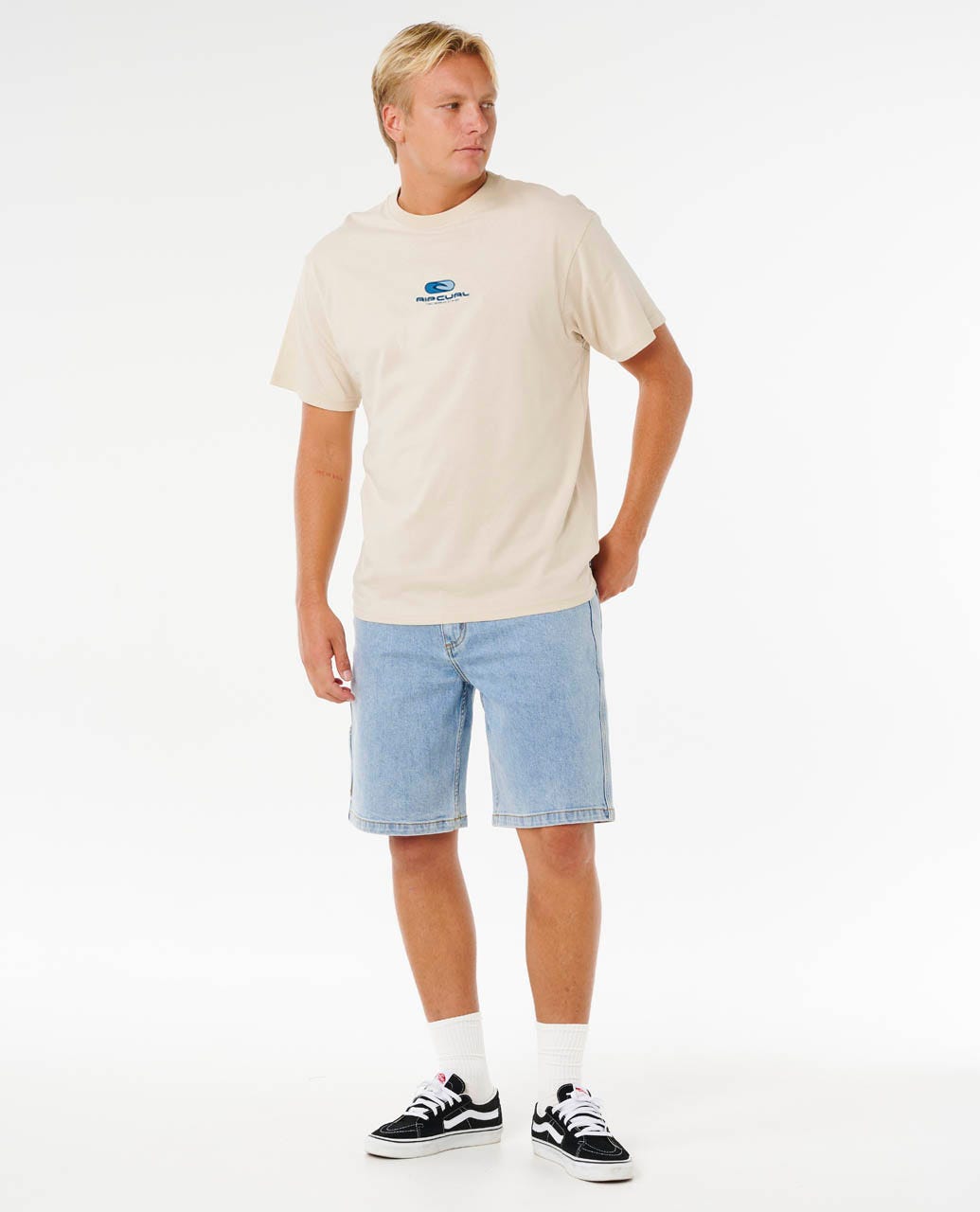 Pill Icon Loose Tee