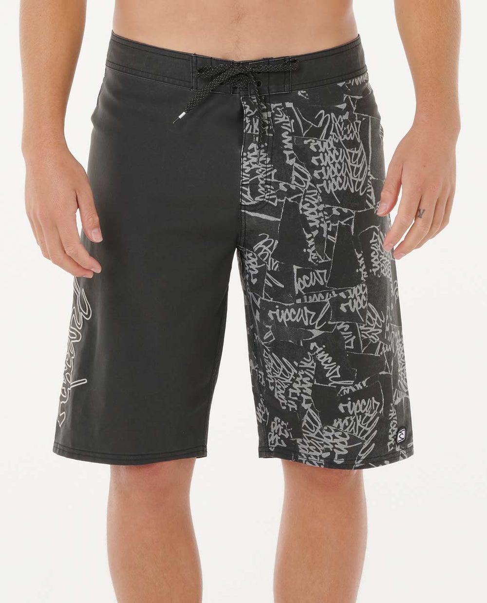 Mirage Medina 22" Script Boardshort