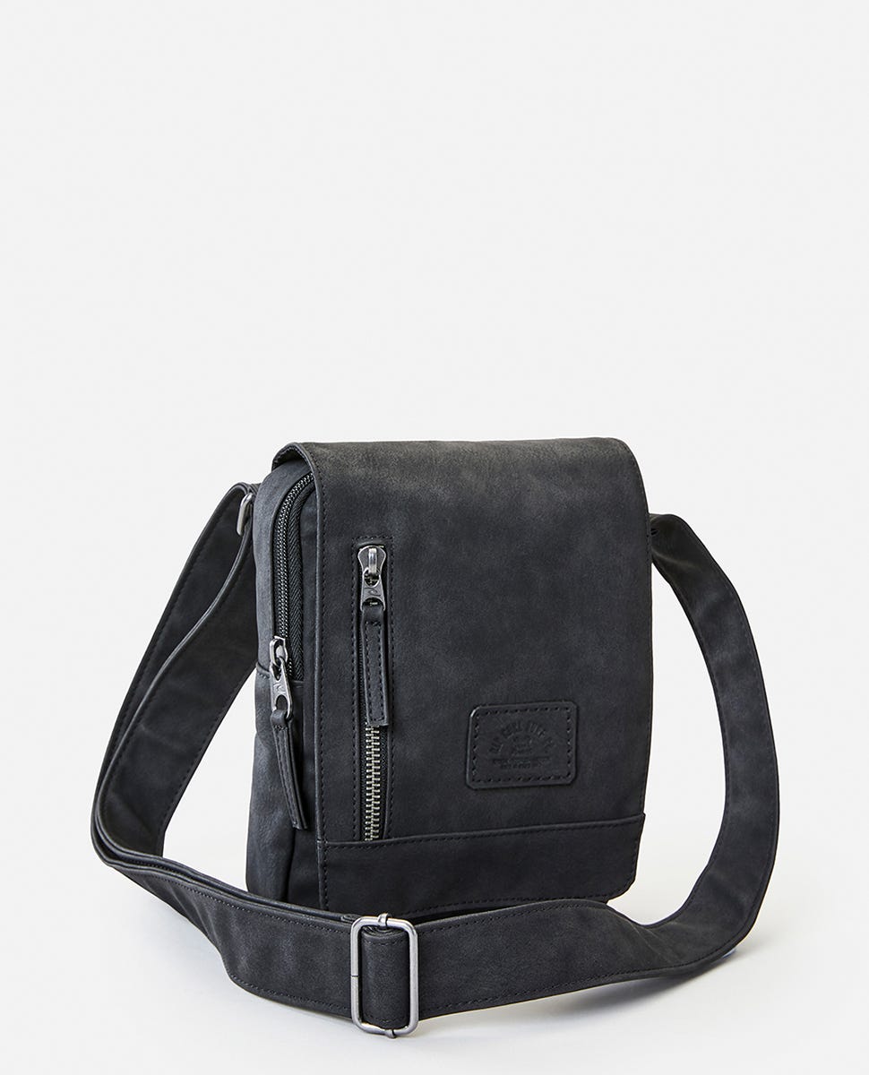 Leazard Pouch