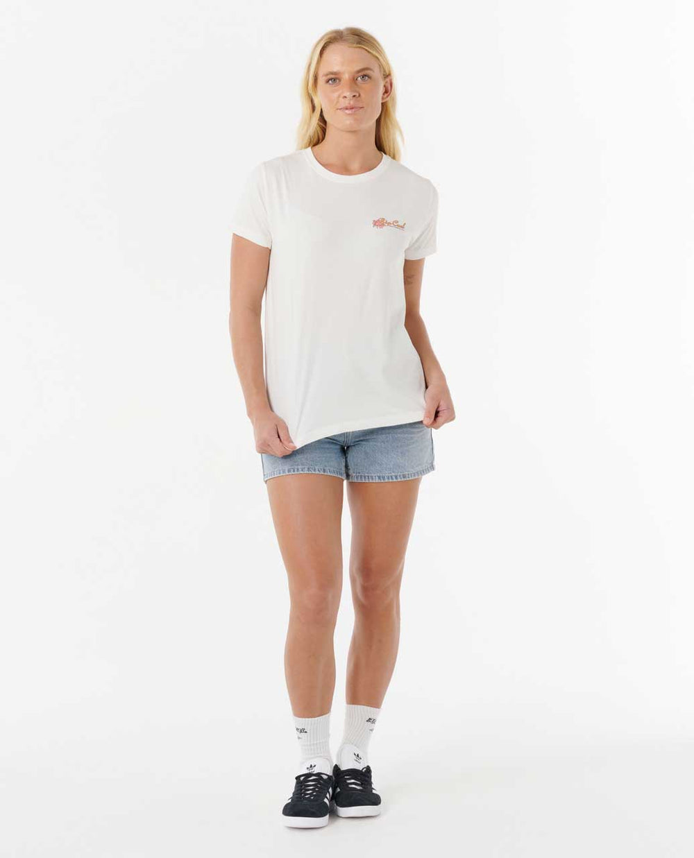 Waikiki Standard Tee