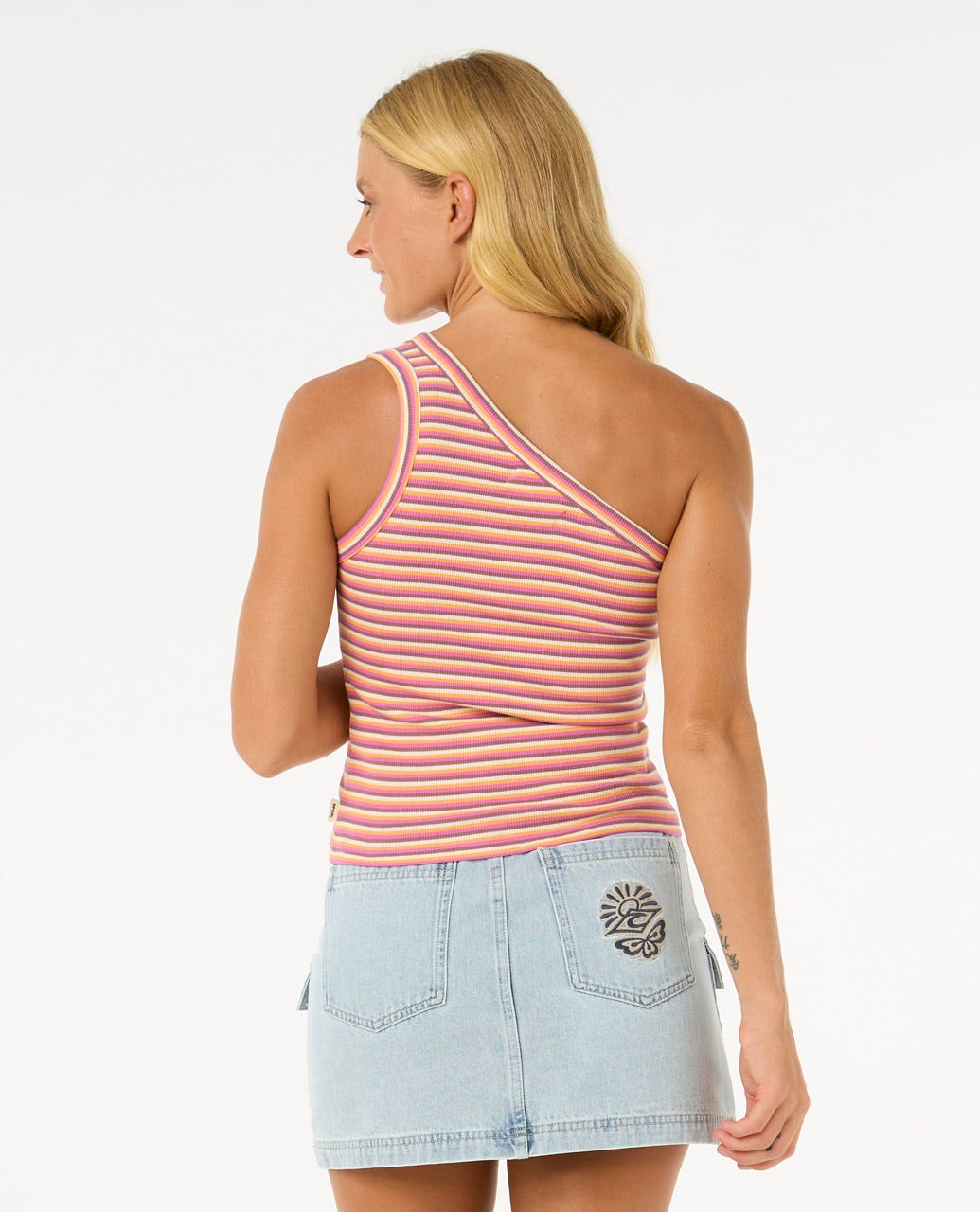 Las Dalias Asymmetrical Tank