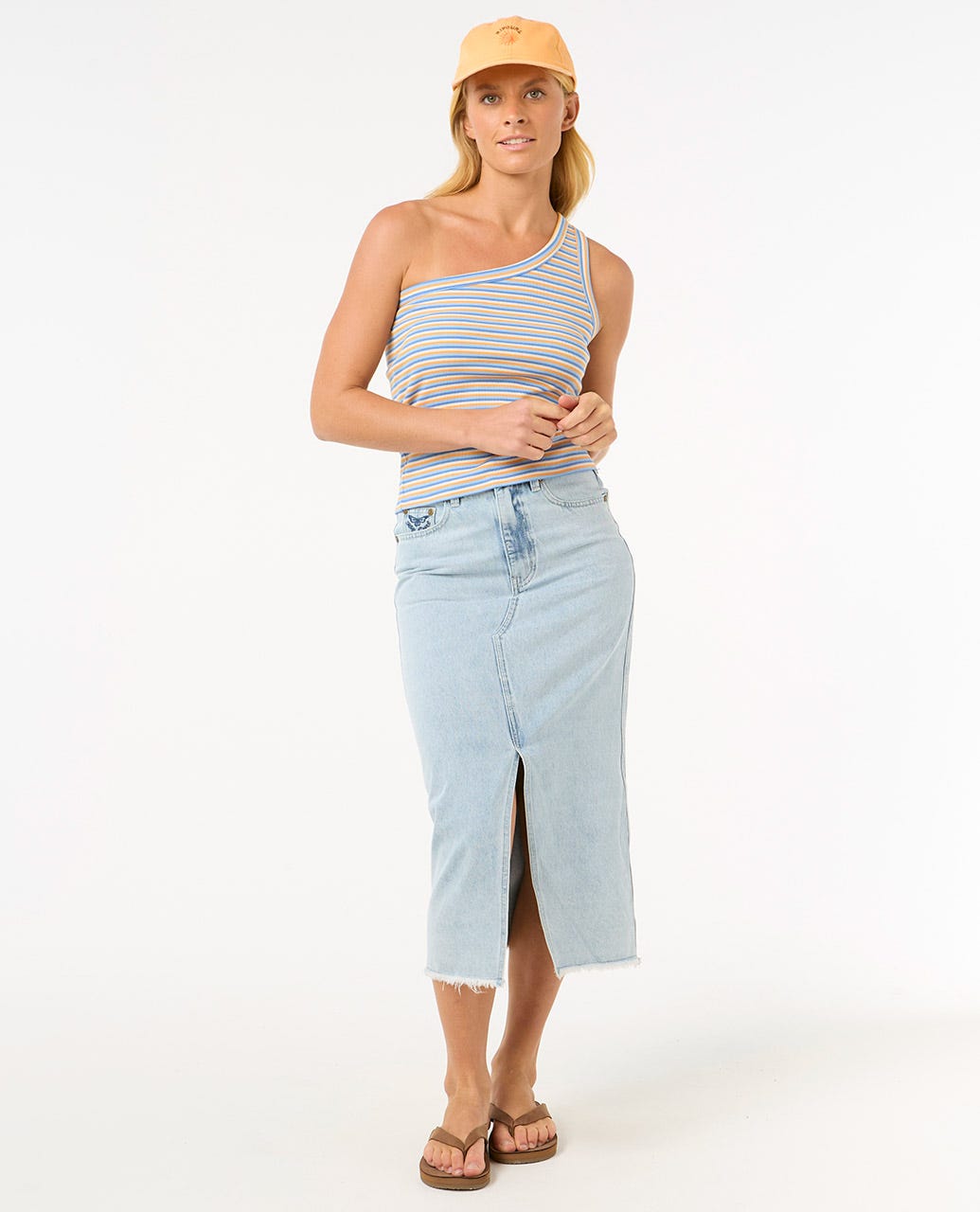 Las Dalias Asymmetrical Tank