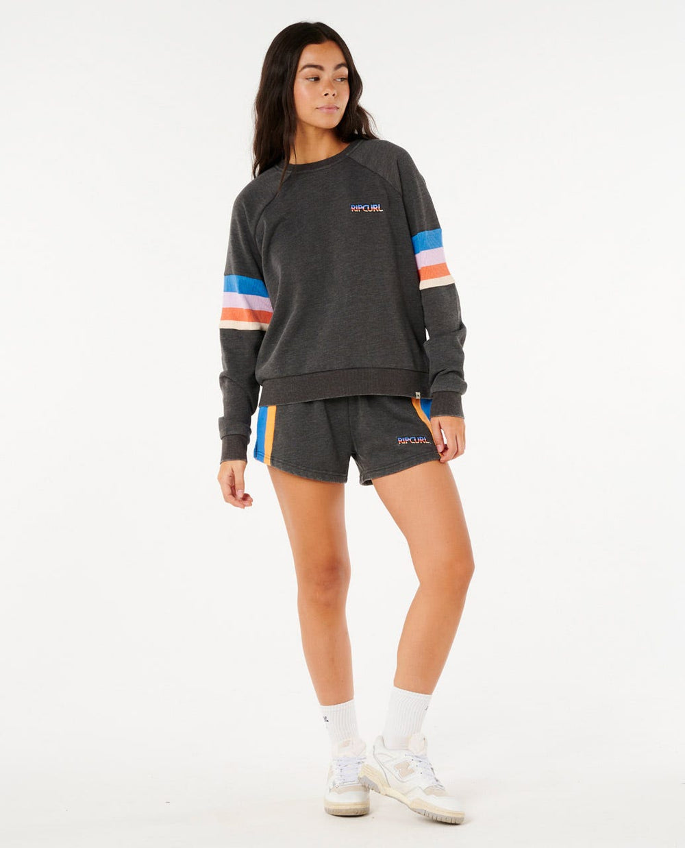 Las Dalias Raglan Crew